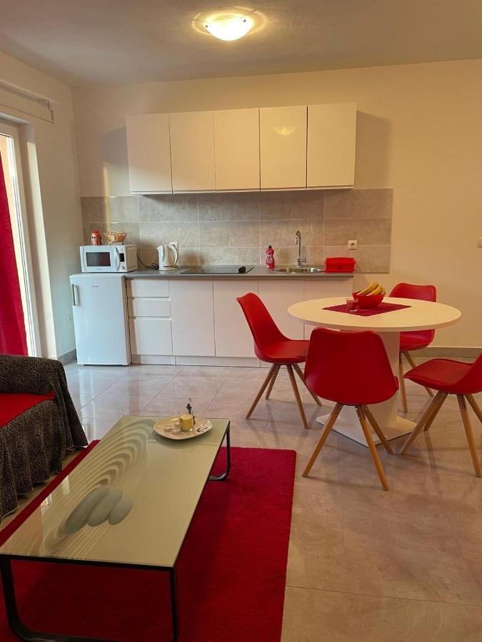 Apartmani Mateja Kaštela Exterior foto